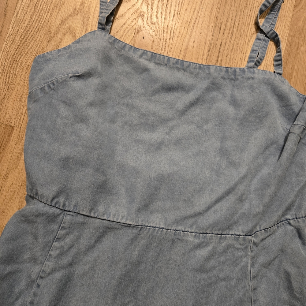 0GAP Light Blue Denim Dress, Size XL, Cute Back,  Soft,  Comfortable